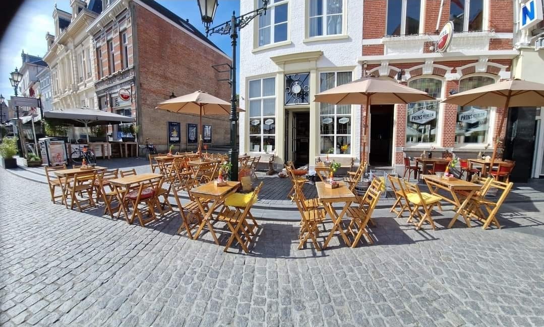 Terras in zomer weer